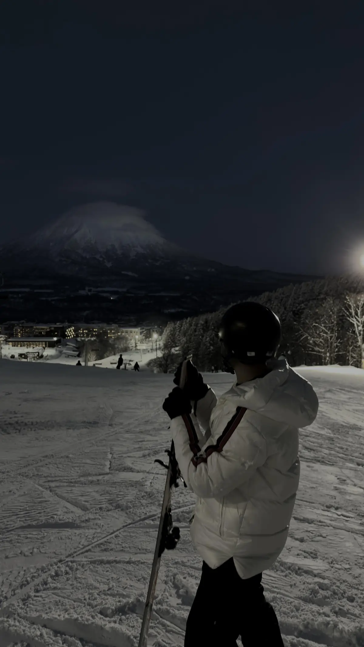 Vatana Pang night skiing